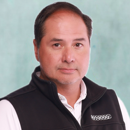 Headshot of Phong Starzewski